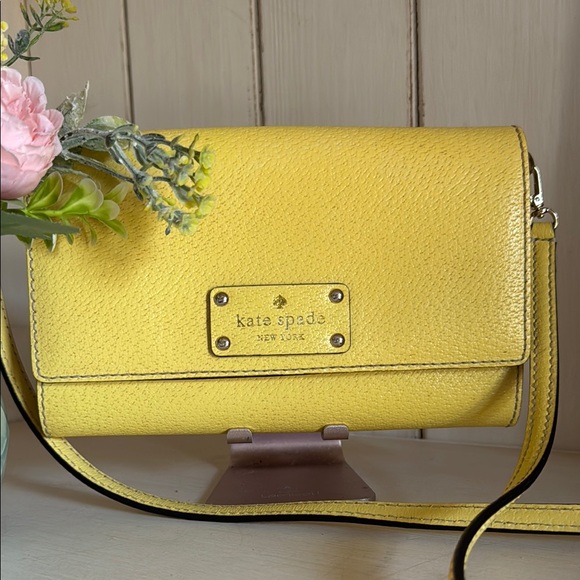 kate spade Handbags - Kate Spade Sunny Yellow Crossbody Bag